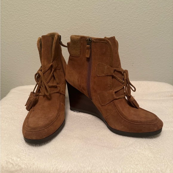 Suede Boots - Picture 2 of 4